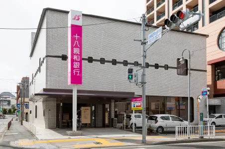 十八親和銀行西新支店