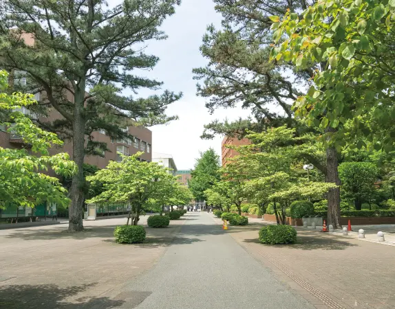 熊本学園大学