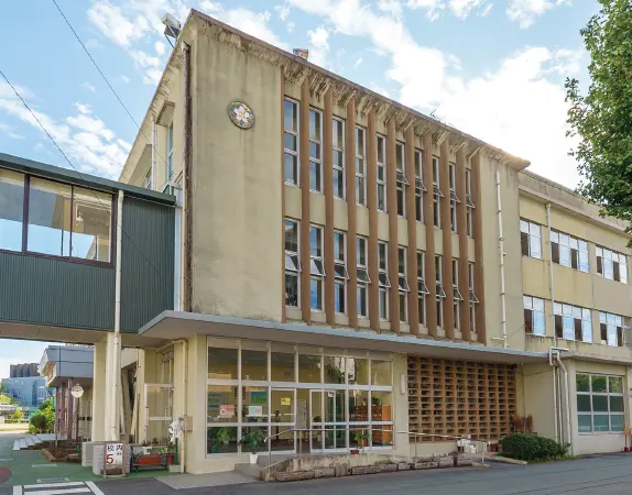 藤園中学校